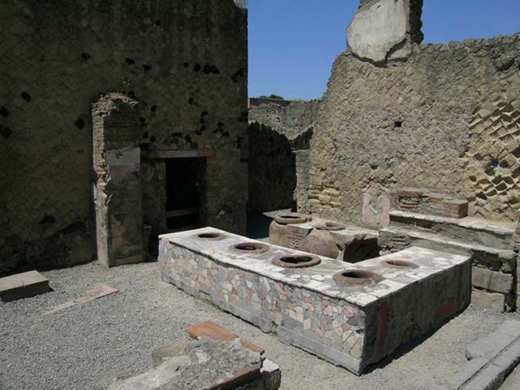 IV.15 Herculaneum, May 2006. General view, looking south-west across entrance doorway. Photo courtesy of Nicolas Monteix.